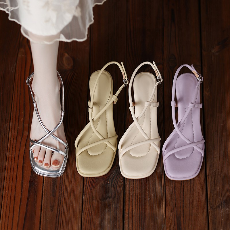 Women Shoes Zara - Sandalias de tacón grueso con correa