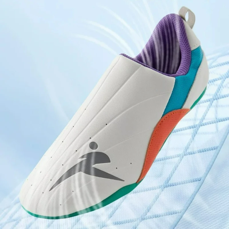 Zapatillas de Artes Marciales  - Women'S Shoes Vs Men'S reseña y precio
