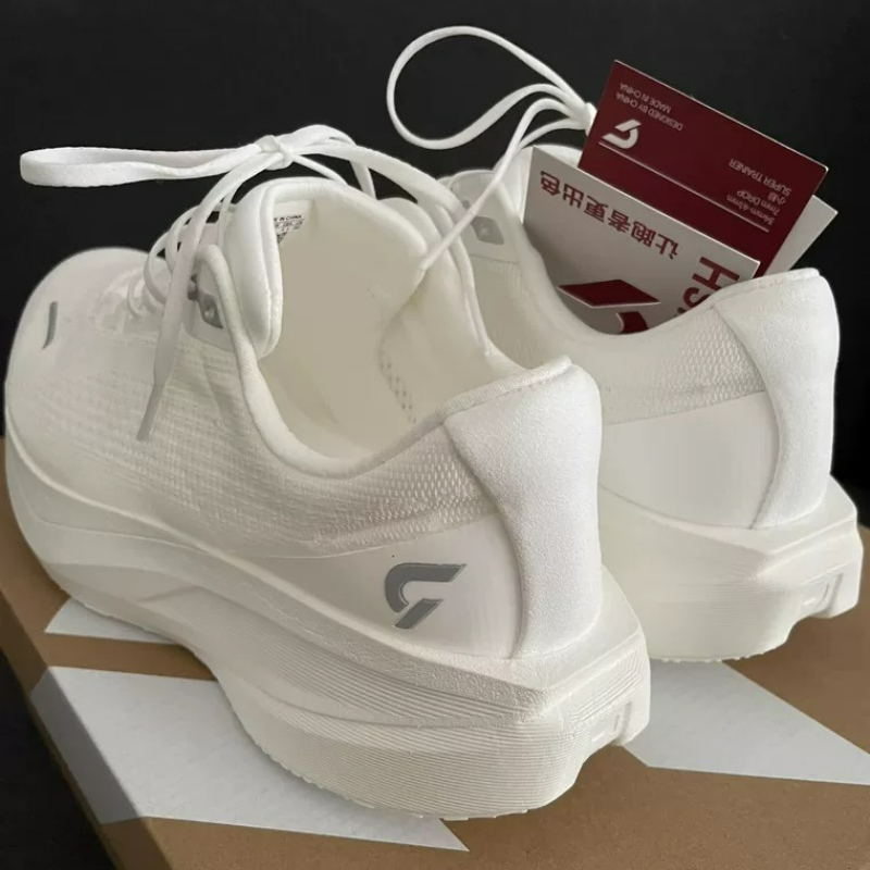Zapatillas de entrenamiento DY - Women'S Shoes Vs Men'S reseña y precio